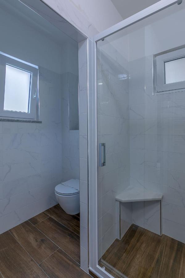 Arena Blue Dream - Modern Apartment With Terrace プーラ エクステリア 写真